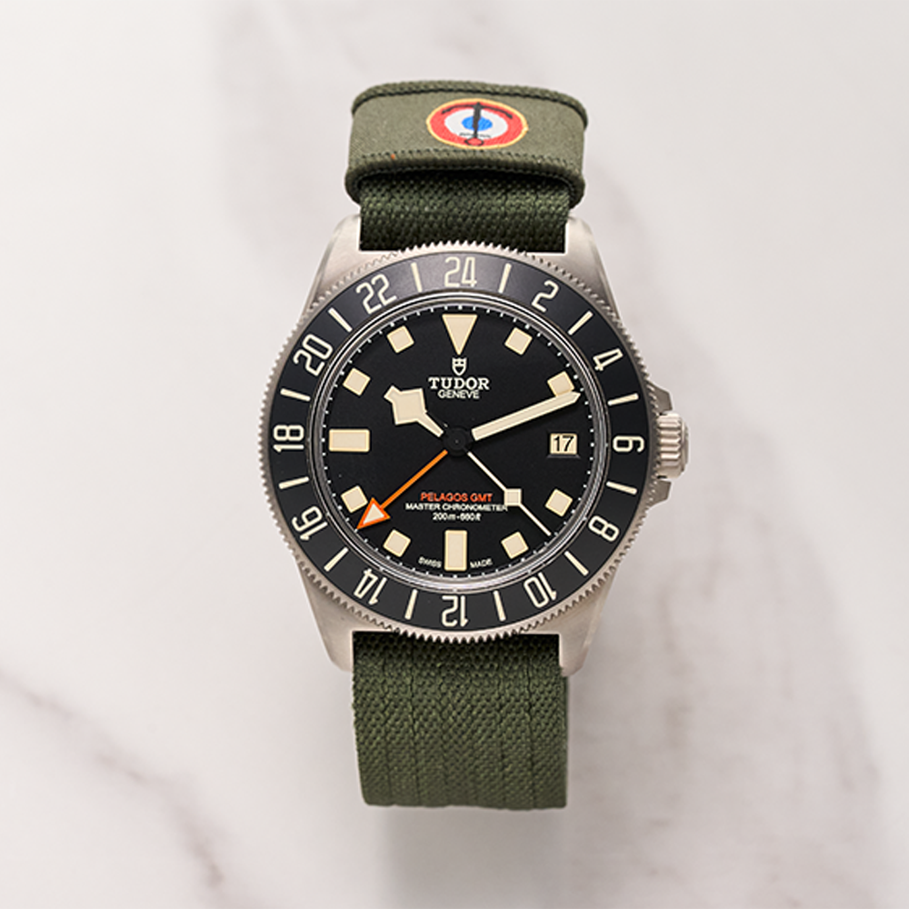 Pelagos FXD GMT Titanium 42mm - Black on Fabric Strap