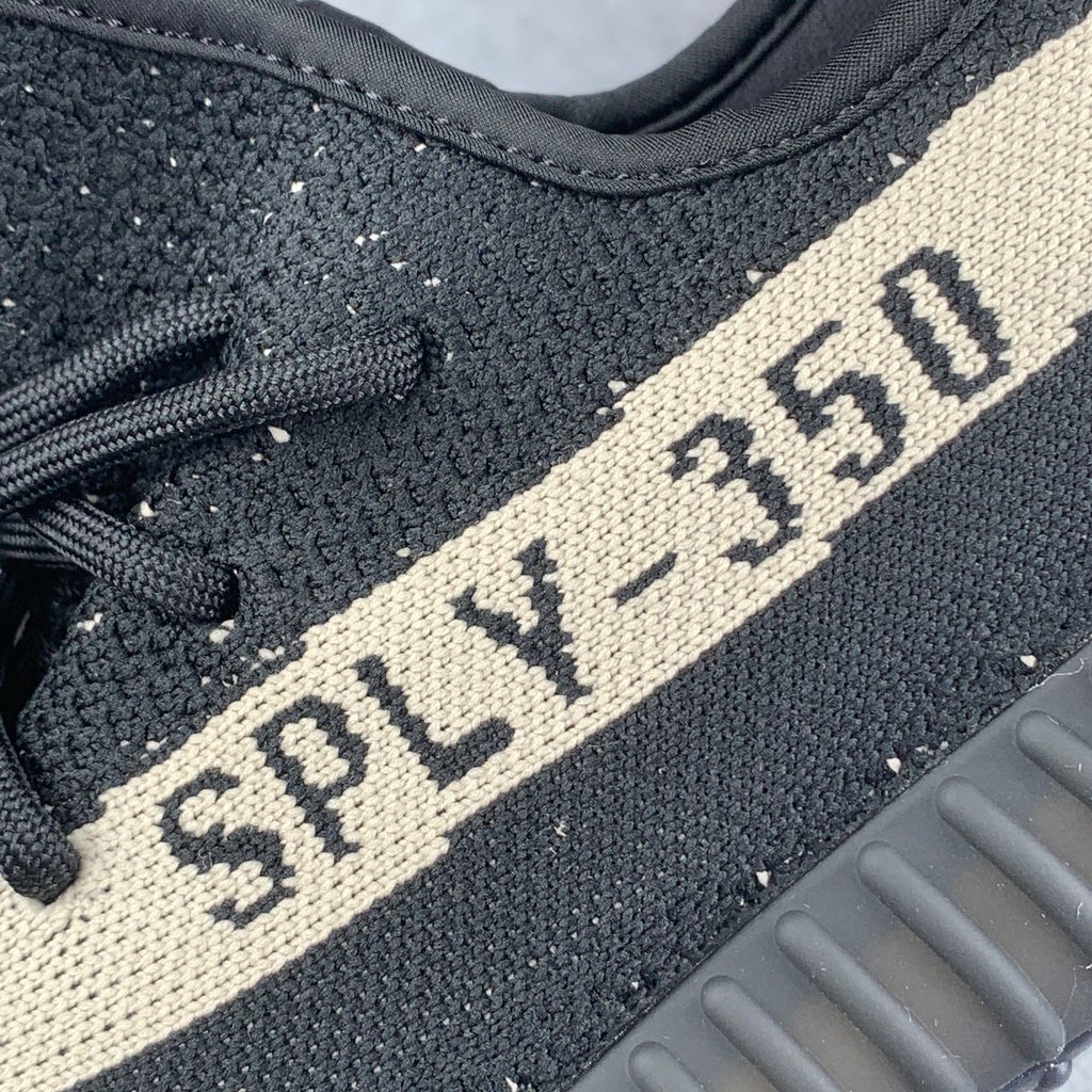 Yeezy Boost 350 V2 'Oreo'