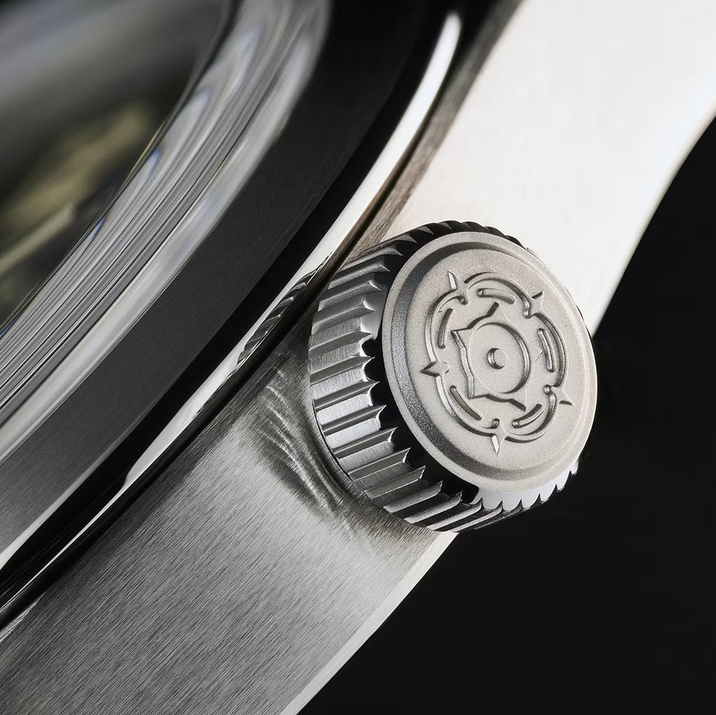 Ranger 39mm - Black on Fabric Strap